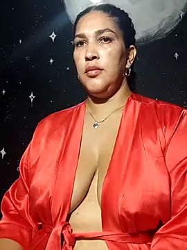 Ivy horse  online show from April 14, 2026, 2:06 am