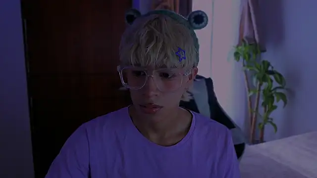 taichi bluy online show from December 2, 2025, 8:15 pm