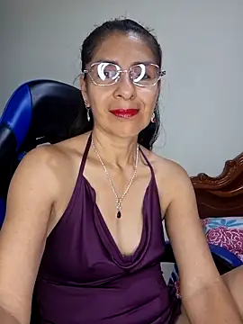 Natasha 50 online show from March 28, 2026, 7:57 pm