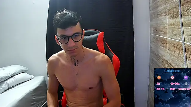 angelicious  online show from April 10, 2026, 12:32 pm