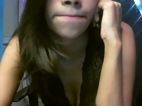 RENUKA RAJPUT online show from October 12, 2025, 6:18 pm