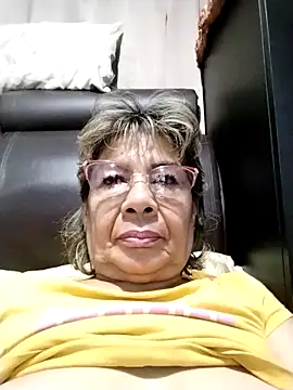 OliviaMorris1 online show from May 12, 2026, 11:13 pm