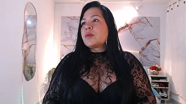 Ashley Grahaam online show from October 5, 2025, 8:29 pm