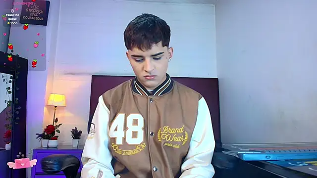 Lucass love online show from December 5, 2025, 4:47 pm