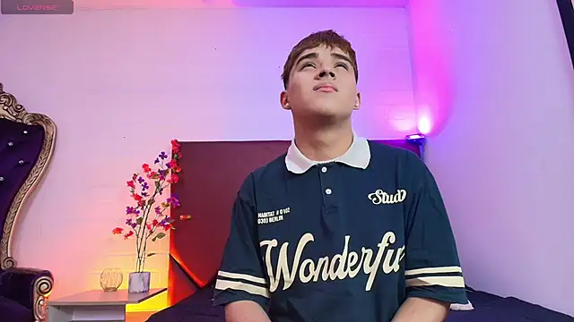 Lucass love online show from April 10, 2026, 1:27 pm