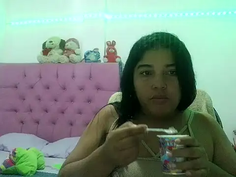 Snapshot of angelHeath13 chatting on June 10, 2026, 2:01 am angelHeath13 online show from June 10, 2026, 2:01 am