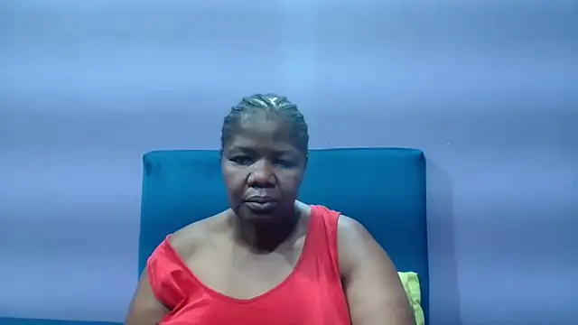 Snapshot of NaughtyChubbyZoe chatting on October 9, 2025, 5:16 am NaughtyChubbyZoe online show from October 9, 2025, 5:16 am