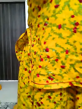 MISS RIYA14 online show from October 1, 2025, 5:24 am