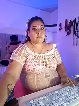 AndreaKinky online show from November 26, 2025, 8:15 am