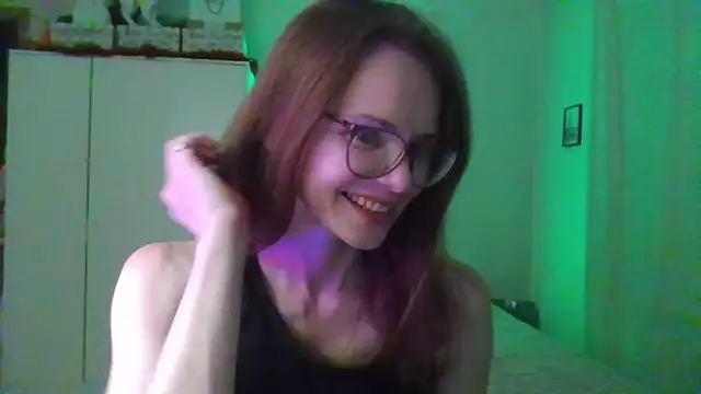 Snapshot of SEA_Dream chatting on April 2, 2026, 5:32 pm SEA Dream online show from April 2, 2026, 5:32 pm