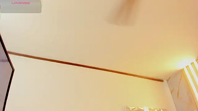 MayaBaker online show from September 13, 2025, 7:46 pm