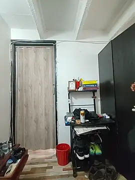 SanChacal5694 online show from April 19, 2026, 1:54 pm