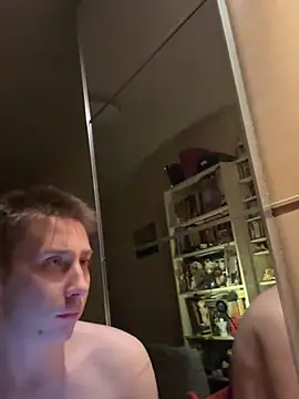 Snapshot of MaxxAsstEuff chatting on February 4, 2026, 11:53 pm MaxxAsstEuff online show from February 4, 2026, 11:53 pm