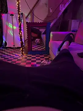 Snapshot of StudentBigD chatting on September 20, 2025, 2:56 am StudentBigD online show from September 20, 2025, 2:56 am