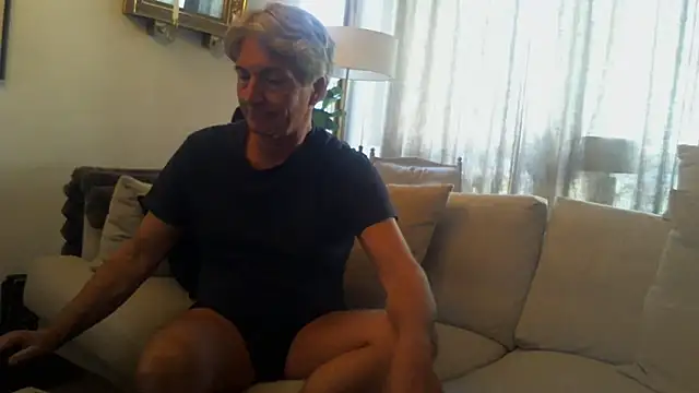 Snapshot of Swegay12-Exhi chatting on April 22, 2026, 4:52 pm Swegay12-Exhi online show from April 22, 2026, 4:52 pm