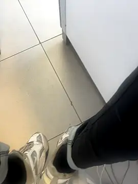 Snapshot of kamo012000 chatting on October 11, 2025, 7:40 am kamo012000 online show from October 11, 2025, 7:40 am