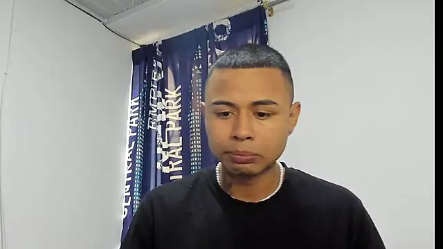  Logan Colton  online show from November 14, 2025, 8:18 pm