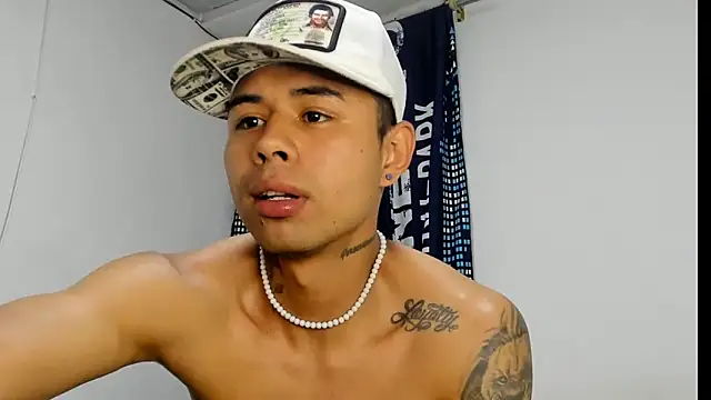  Logan Colton  online show from December 14, 2025, 11:20 pm