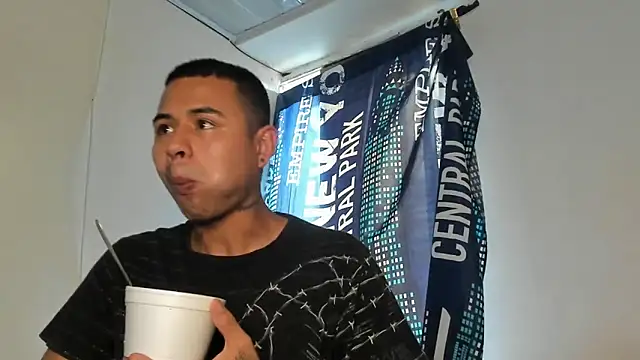  Logan Colton  online show from March 7, 2026, 7:55 pm