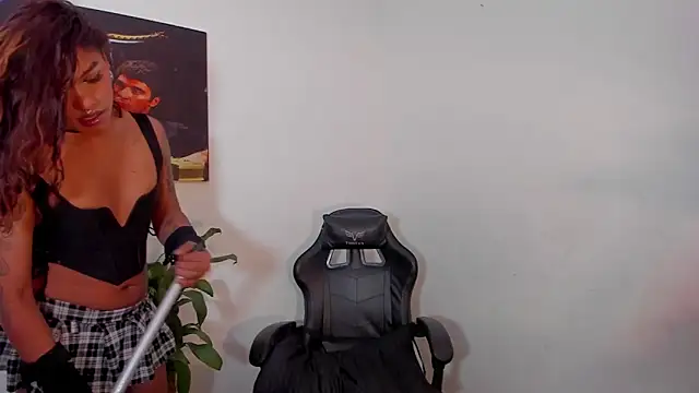 cam11 07 online show from February 21, 2026, 12:00 am