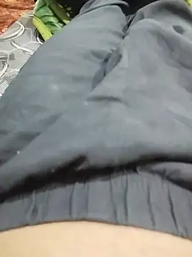 smallboysmalldick online show from May 26, 2026, 7:48 am