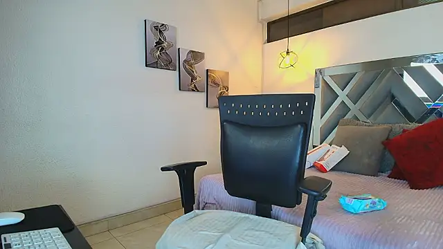 Rossi ss1 online show from February 13, 2026, 6:31 am