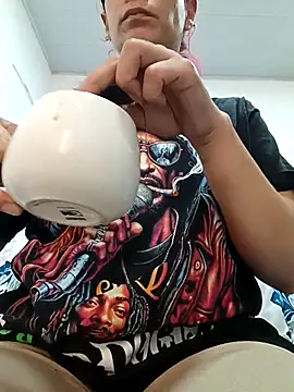 Snapshot of kim_lebanon chatting on February 19, 2026, 9:00 pm kim lebanon online show from February 19, 2026, 9:00 pm