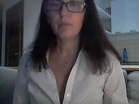Snapshot of Elena48324 chatting on September 14, 2025, 12:48 pm Elena48324 online show from September 14, 2025, 12:48 pm
