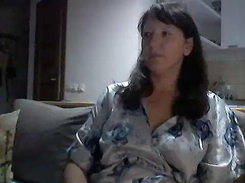 Snapshot of Elena48324 chatting on September 20, 2025, 4:46 am Elena48324 online show from September 20, 2025, 4:46 am