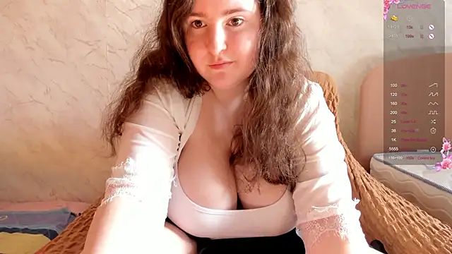 Snapshot of alice_allens chatting on May 23, 2026, 4:07 am alice allens online show from May 23, 2026, 4:07 am