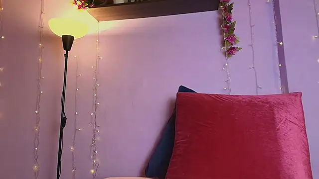 Snapshot of Dafne_Mel chatting on October 21, 2025, 12:50 pm Dafne Mel online show from October 21, 2025, 12:50 pm