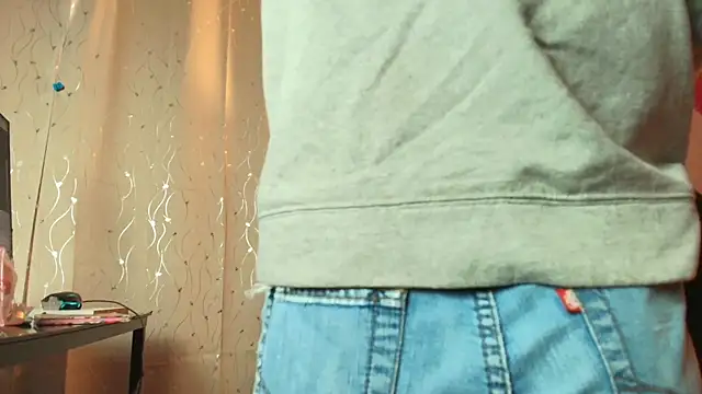 Dafne Mel online show from February 13, 2026, 12:45 pm