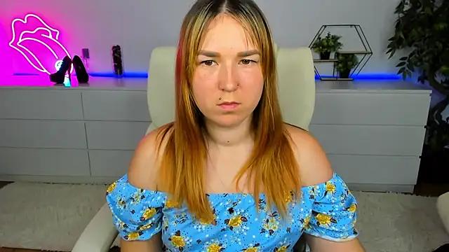 Snapshot of Sofii_darling chatting on November 16, 2025, 5:29 pm Sofii darling online show from November 16, 2025, 5:29 pm