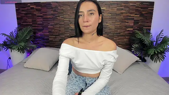 debra win online show from November 5, 2025, 3:17 am