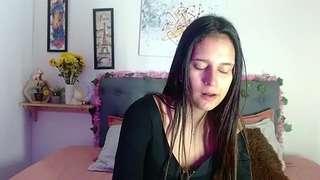 valentini villa online show from September 21, 2025, 8:10 pm