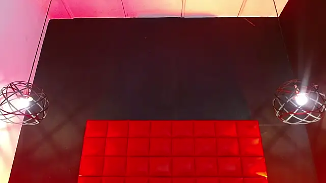 Lilih golden online show from November 11, 2025, 12:38 pm