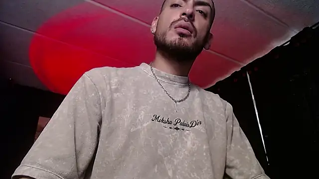 malek xarx  online show from October 26, 2025, 10:25 pm