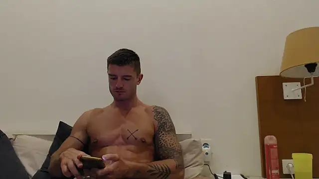 Snapshot of aleks_hot1234 chatting on April 4, 2026, 10:13 am aleks hot1234 online show from April 4, 2026, 10:13 am