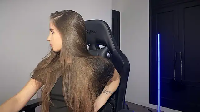 s meow online show from October 21, 2025, 10:43 pm