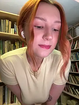 katexxxx online show from April 14, 2026, 7:31 pm