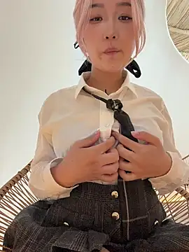 winter11 online show from October 5, 2025, 1:59 am