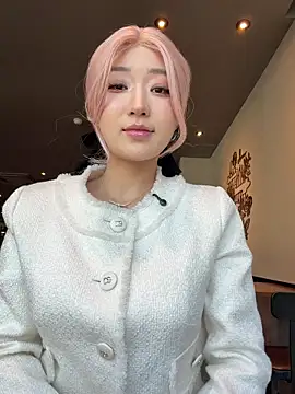 winter11 online show from February 16, 2026, 2:29 am