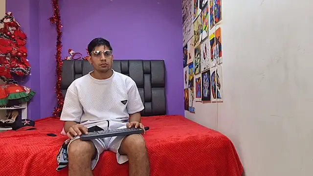 ashtoncooperr online show from November 22, 2025, 12:09 am