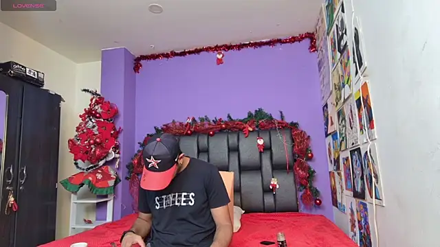 ashtoncooperr online show from December 18, 2025, 6:25 pm