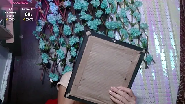 darling hott online show from October 24, 2025, 10:33 am