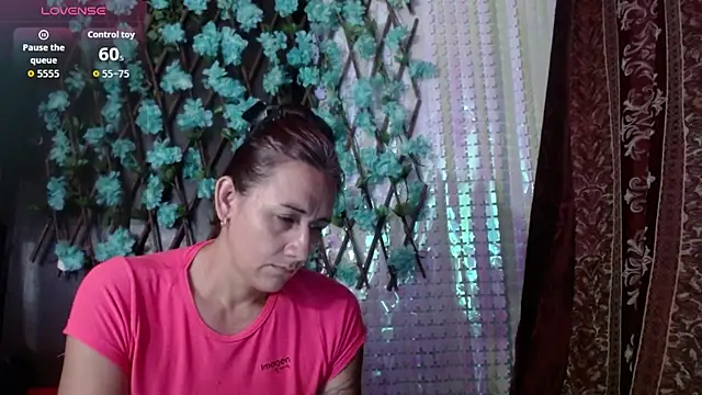 darling hott online show from November 6, 2025, 8:37 am