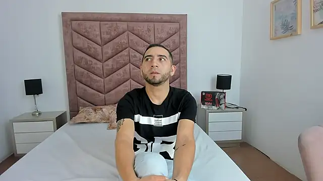 Lushian  online show from November 27, 2025, 3:03 pm