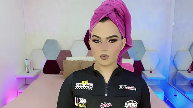 kushina uzumaki75 online show from December 20, 2025, 4:08 am