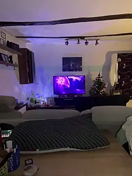 Seductively4 20 online show from December 16, 2025, 7:52 pm