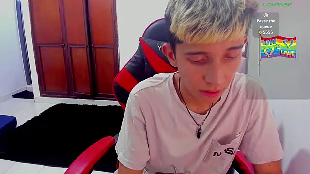 gomitaboy 1 online show from September 9, 2025, 8:41 pm